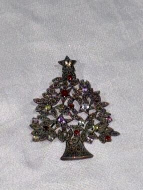 Vintage Sterling Silver Marcasite Christmas Tree Brooch Pendant, Thailand 925